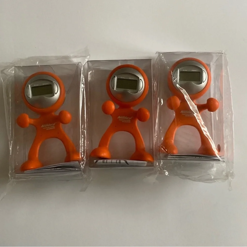 VTG 1990’s Y2K Digital Clock Head Gummy Space Men Set Orange Silver NWT 4 Inch